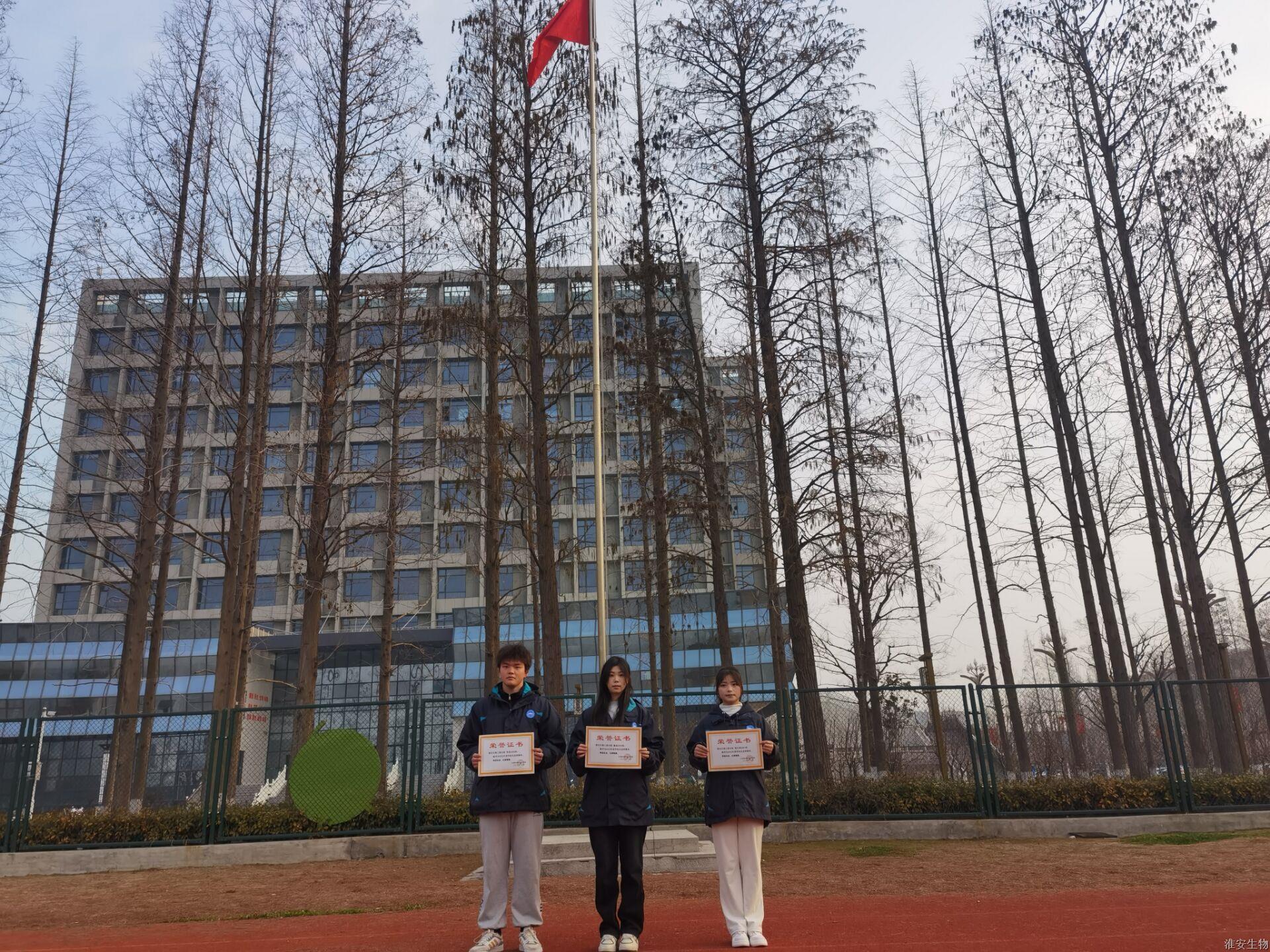 照片3.jpg 照片3.jpg