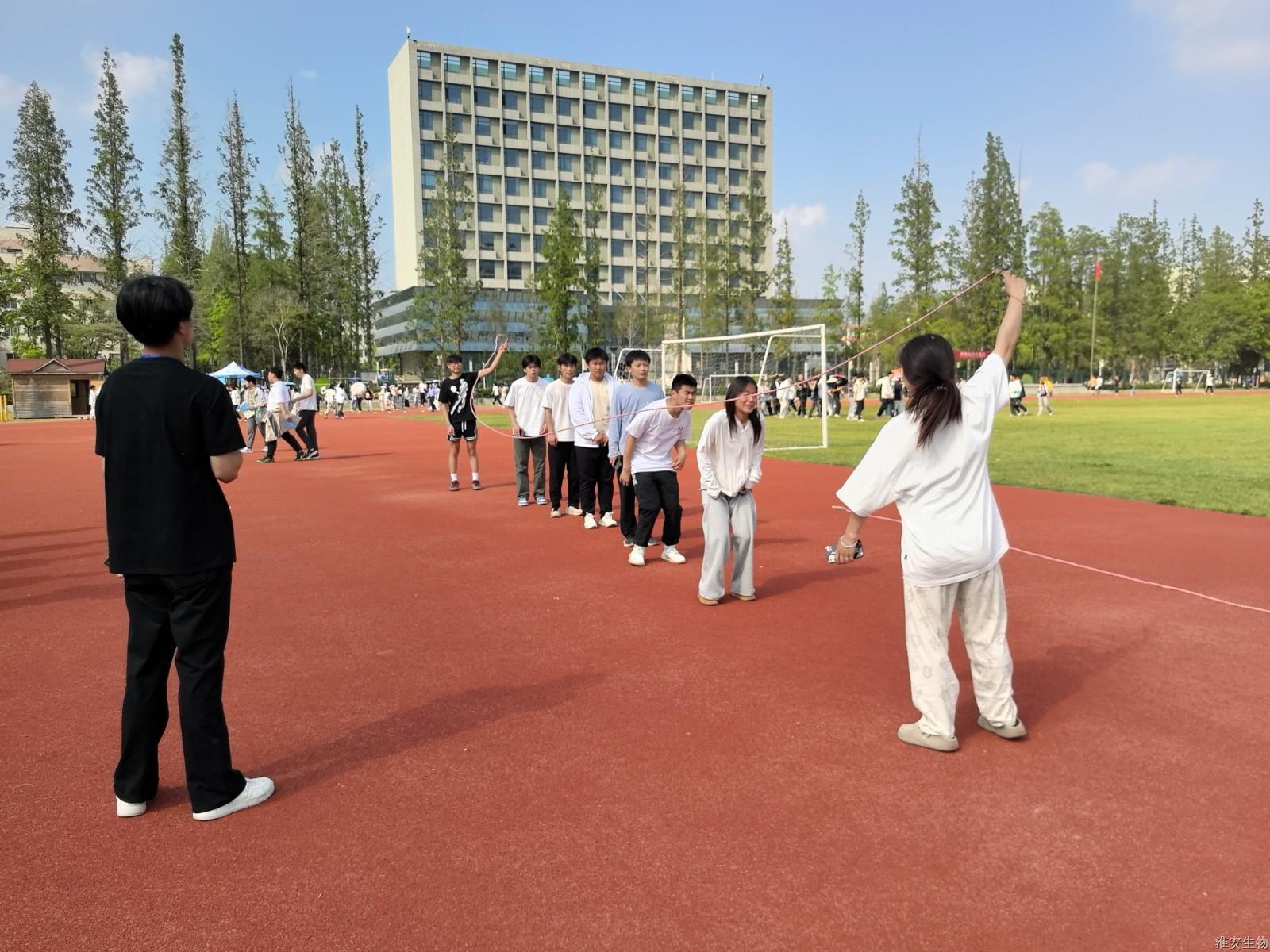 老操场 跳长绳9.jpg