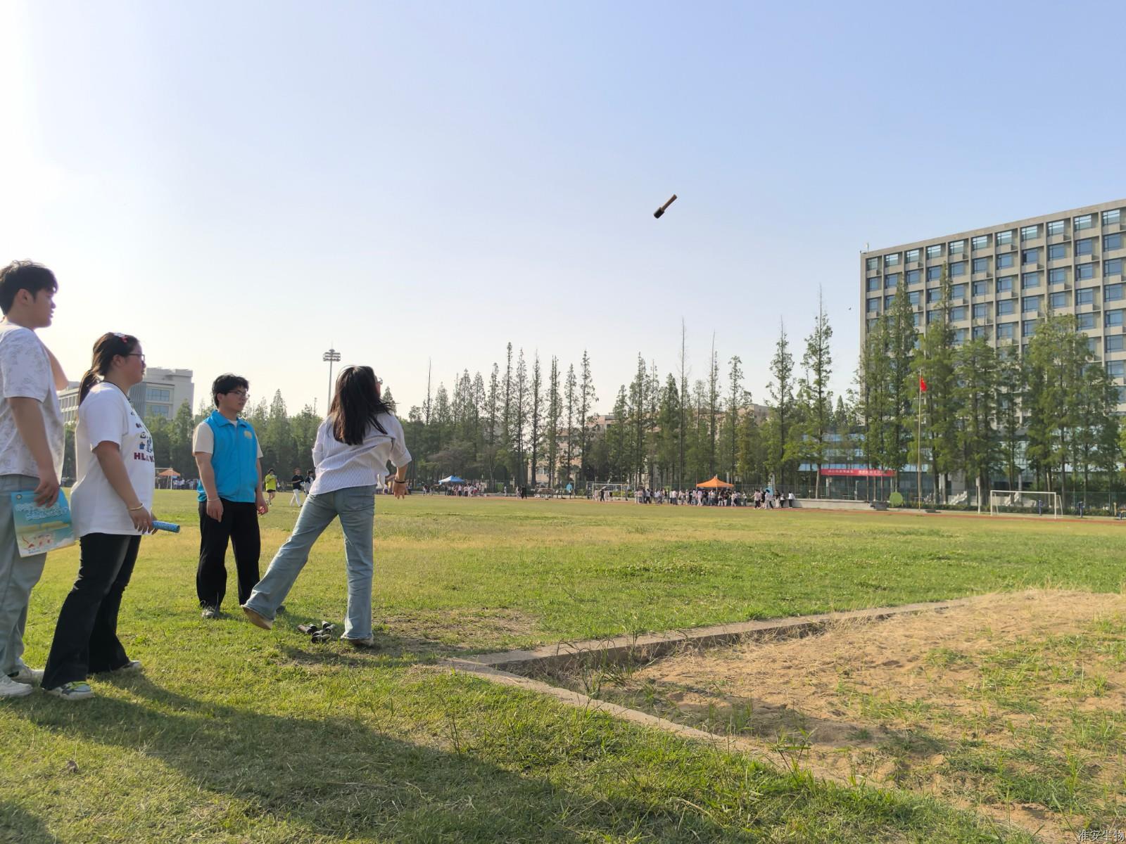 老操场 投掷手榴弹.jpg